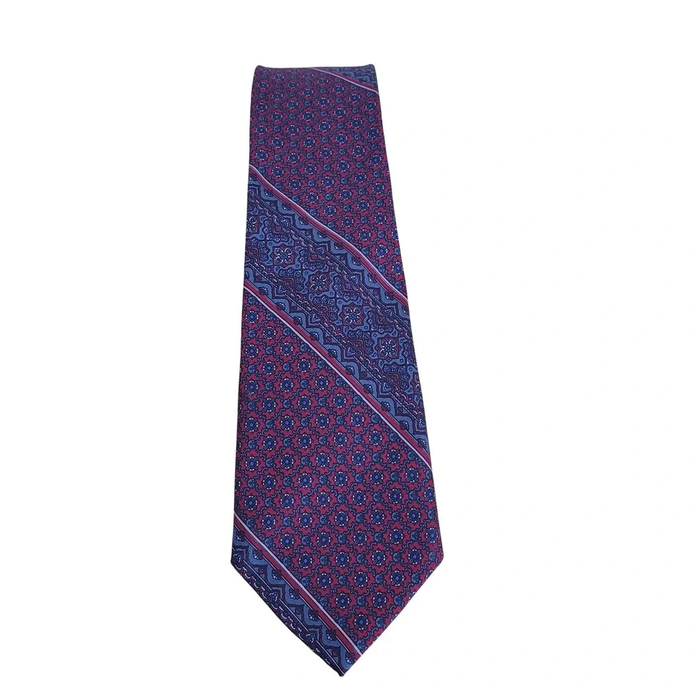 Giorgio‎ Fellini Men's Silk Blend Geometric Pattern Necktie Burgundy Blue